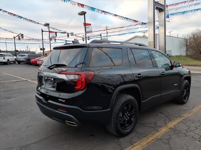 2023 GMC Acadia AT4