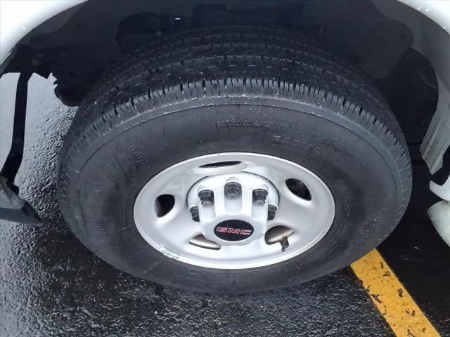 2024 GMC Savana Cargo 2500 Base