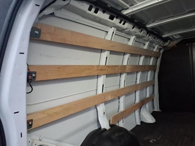 2024 GMC Savana Cargo 2500 Base