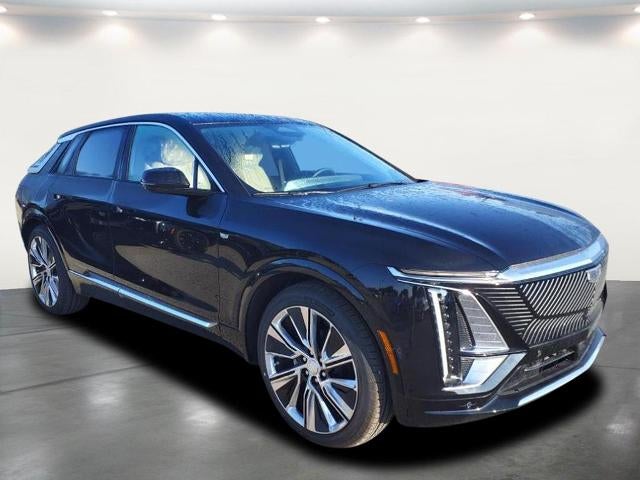 2024 Cadillac LYRIQ Luxury 3