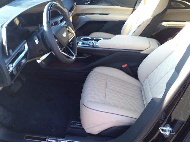 2024 Cadillac LYRIQ Luxury 3