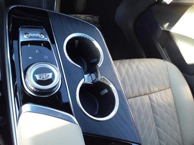 2024 Cadillac LYRIQ Luxury 3