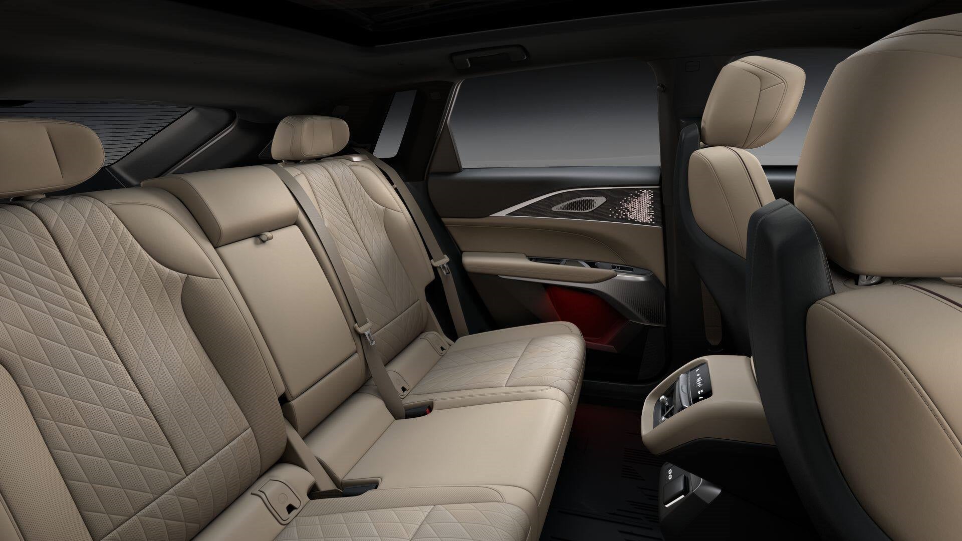 2024 Cadillac LYRIQ Luxury 3