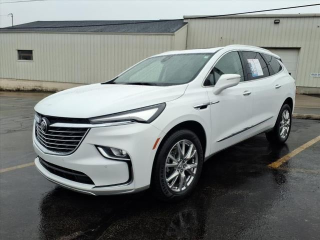 2023 Buick Enclave Essence