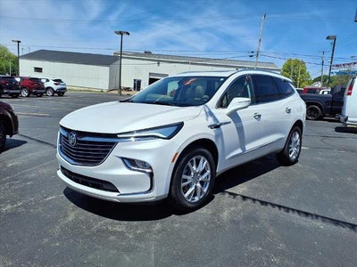 2024 Buick Enclave Essence
