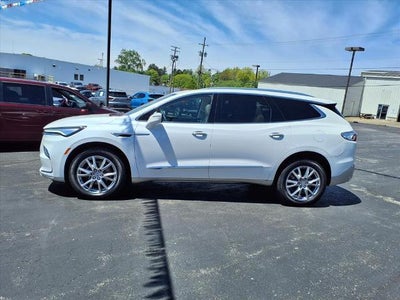2024 Buick Enclave Essence